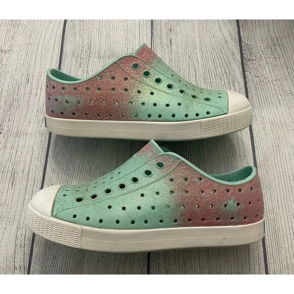 Blue & Pink Glitter Native Natives Jefferson Girl Shoes, Size Youth 13 - Picture 1 of 7